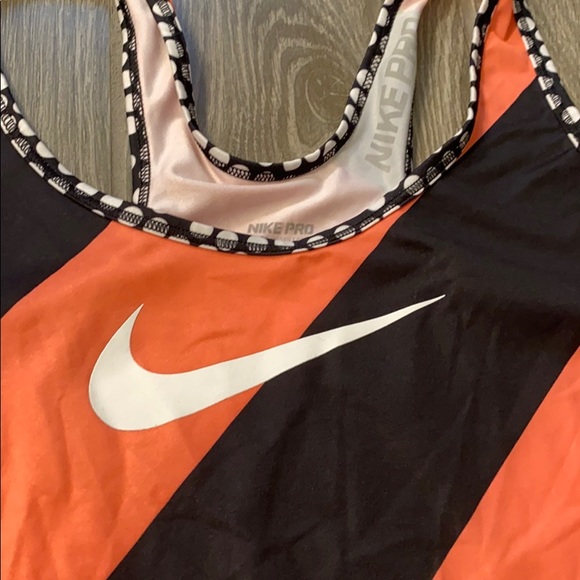 Dri-Fit Nike tank top - Picture 2 of 4